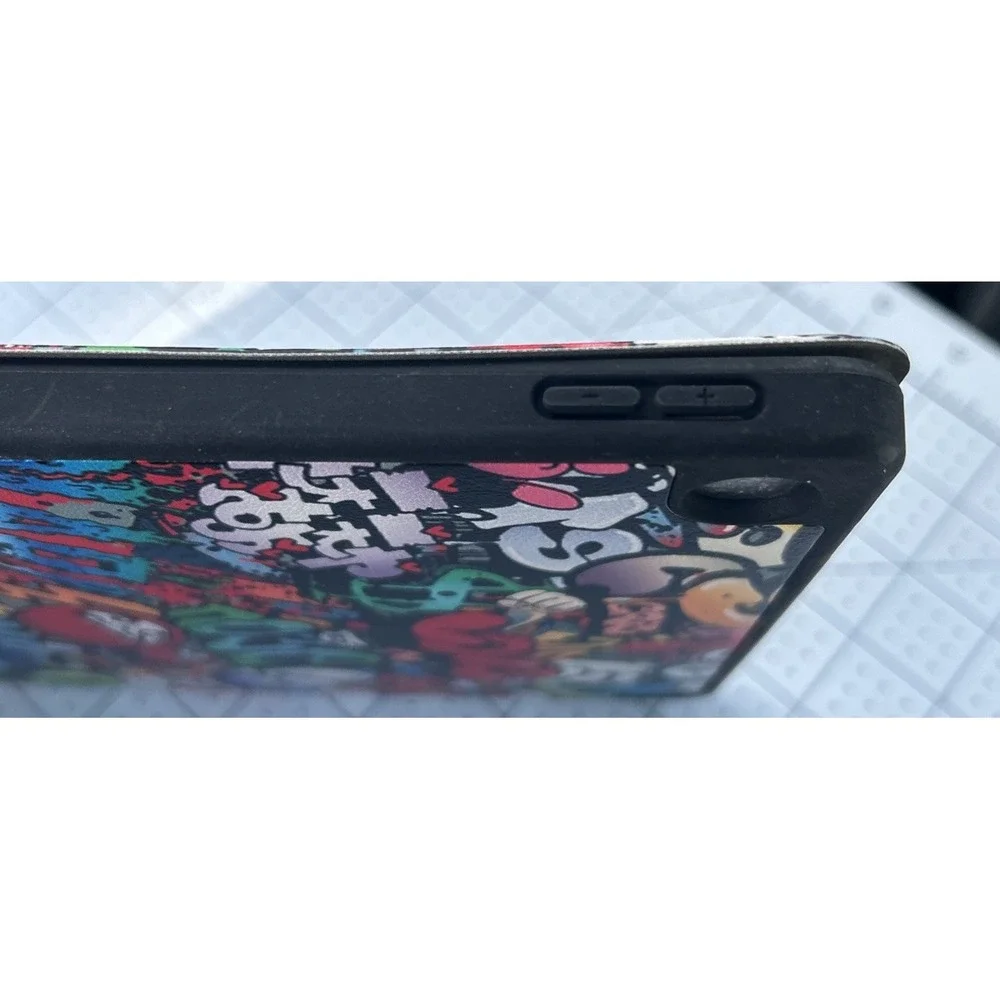 New Graffiti Tablet Case With Magnetic Closure 10x 7  External 6x 9.5 In Inside